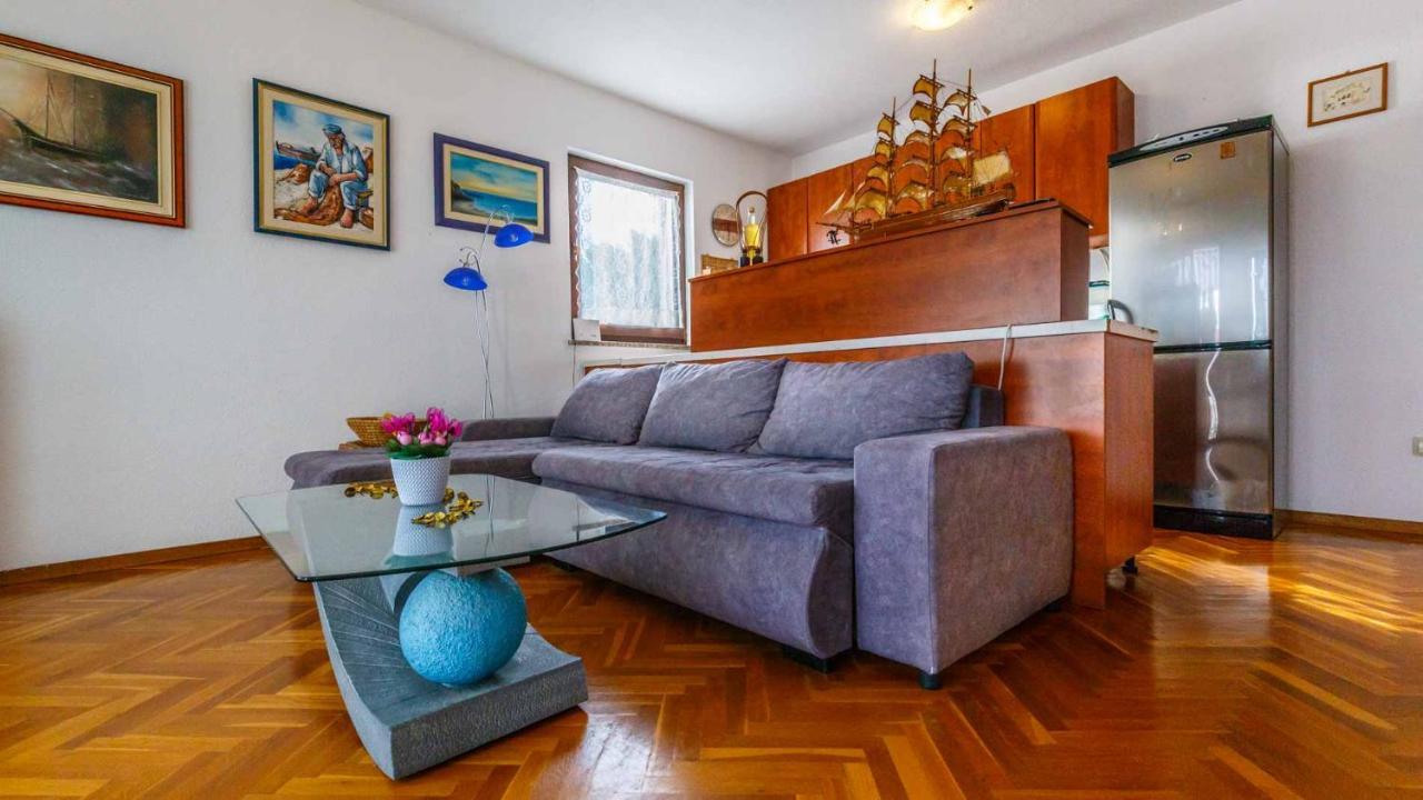 Apartman Mauro Малинска Экстерьер фото